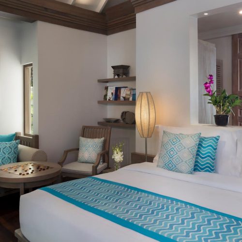 anantara_dhigu_sunset_beach_villa_bedroom_angle_1920x1037