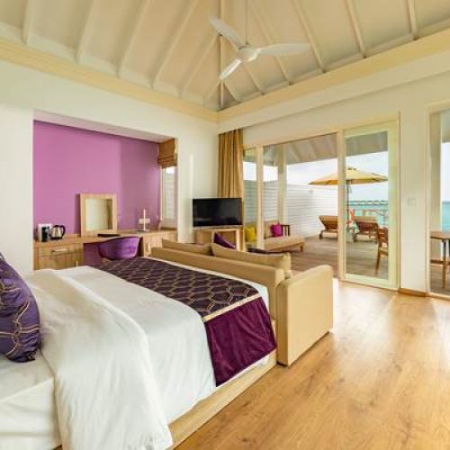 lagoon-villa-with-pool-and-slide-bedroom-1